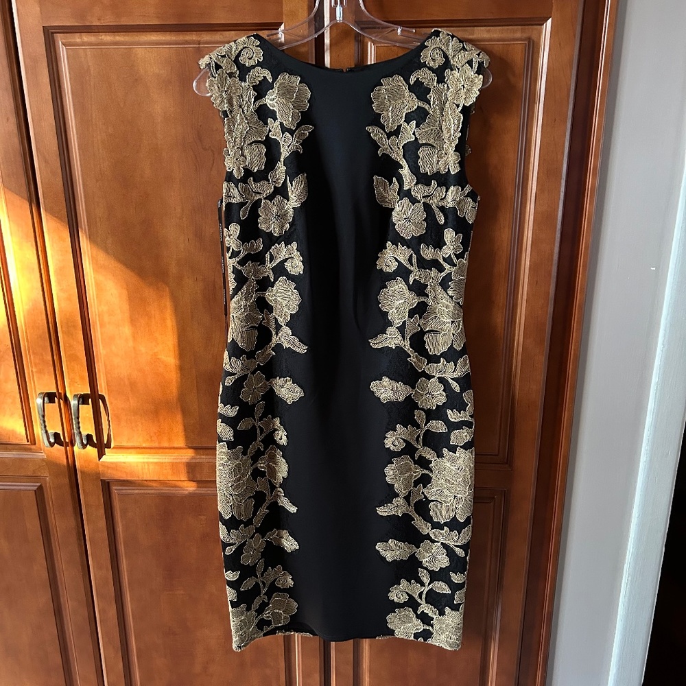 NEW Tadashi Shoji Black Sheath Dress with Gold Flower Embroidery Size 10